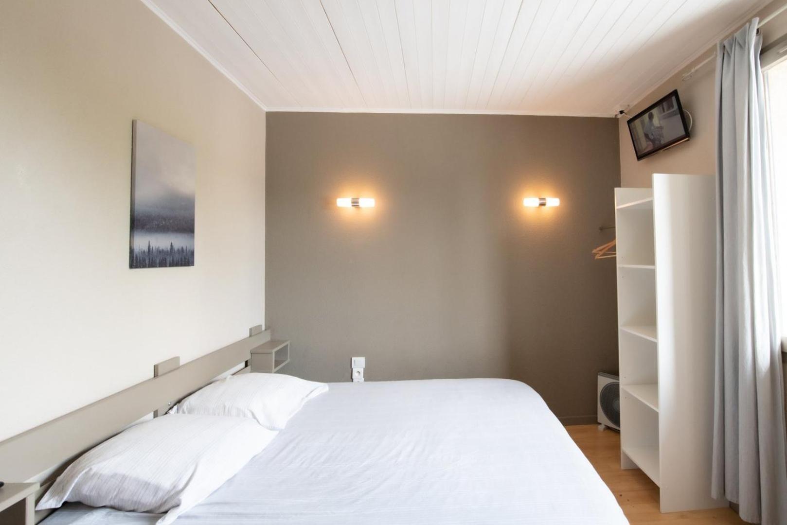 Hôtel Chez Jostel - Chambre 1 Genay  Extérieur photo